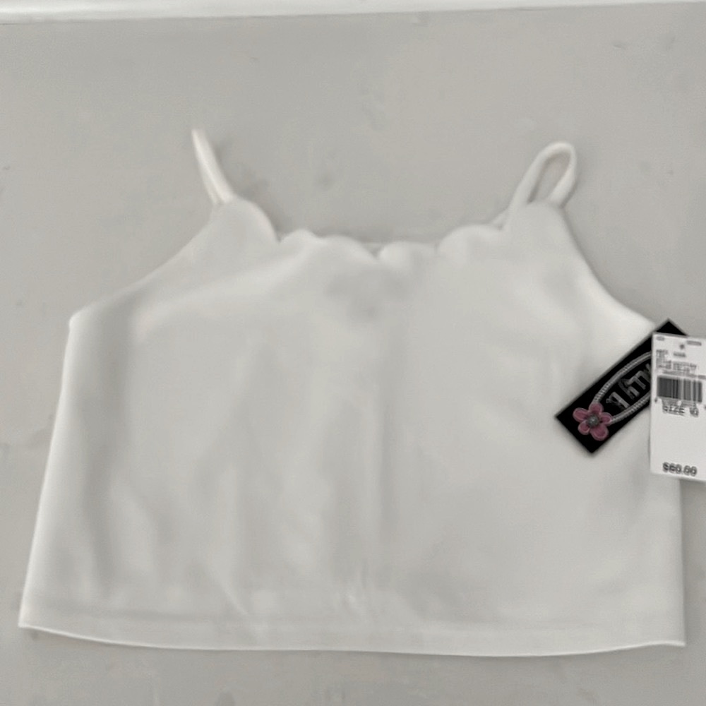 NWT Ally B cream crop camisole with scalloped neck is fully lined with back zip